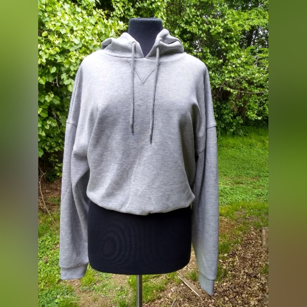 Scoop Hoodie